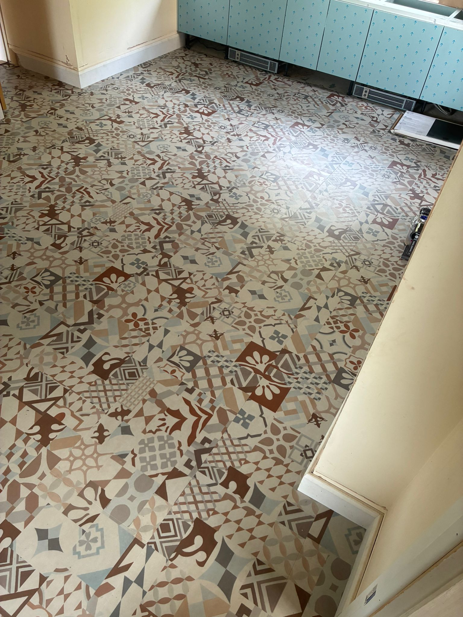 Finished Karndean Marrakesh SP220 kitchen floor viewed from another angle